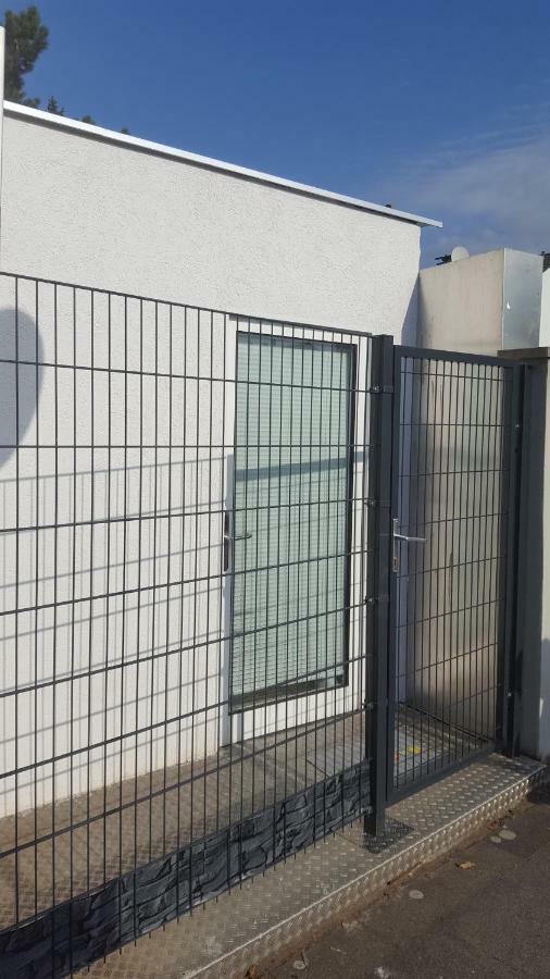 Privatzeit The Green Mile Leverkusen Exterior photo